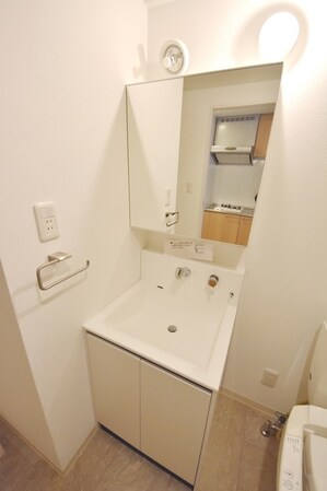 ニューシティアパートメンツ新川IIの物件内観写真